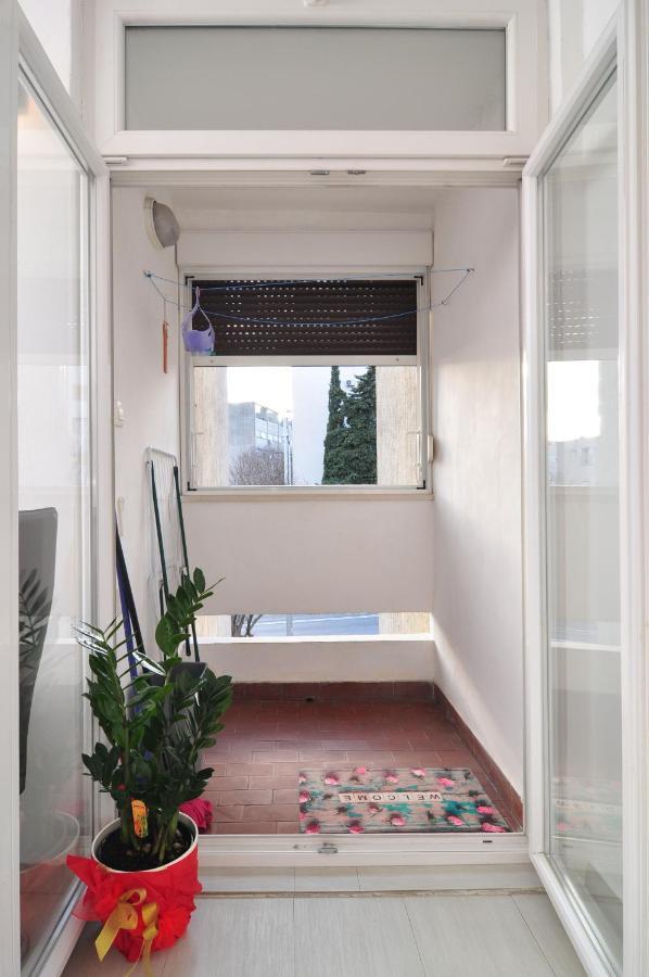 Full Equipped Flat Close To All Split Eksteriør billede