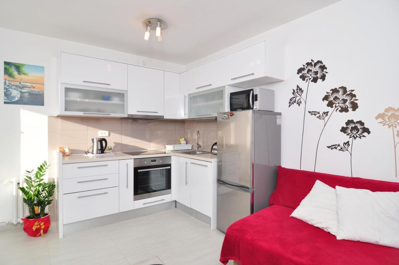 Full Equipped Flat Close To All Split Eksteriør billede