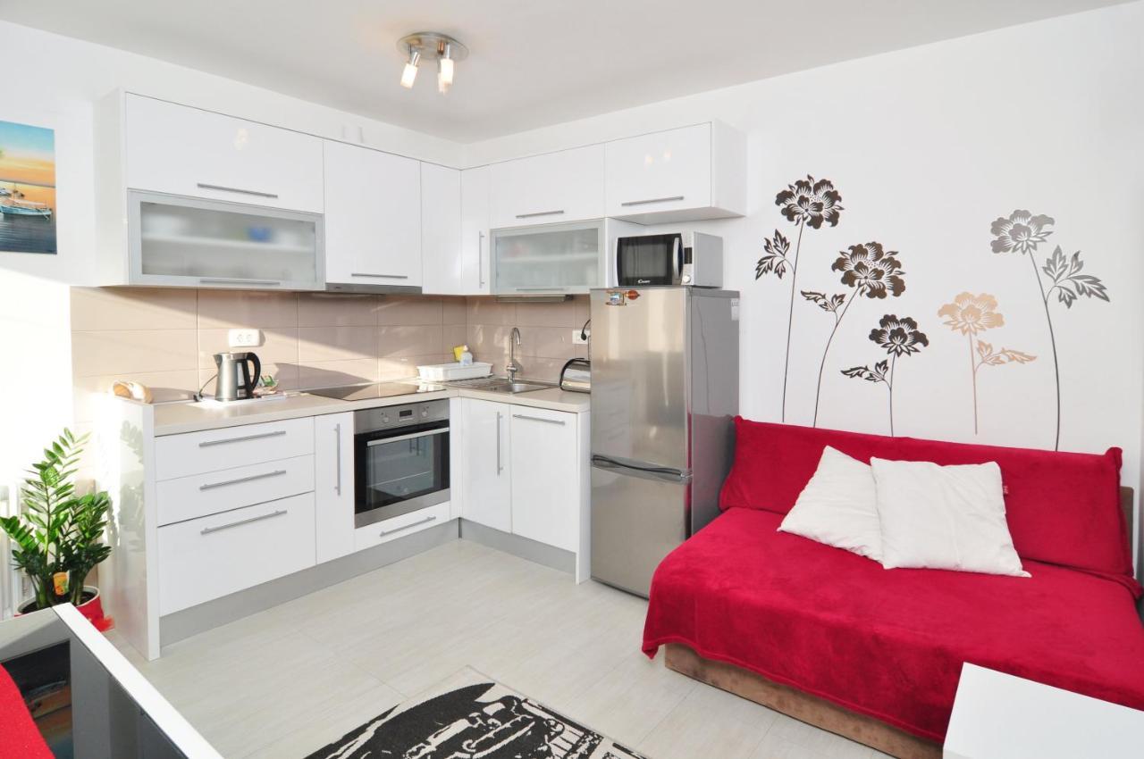Full Equipped Flat Close To All Split Eksteriør billede
